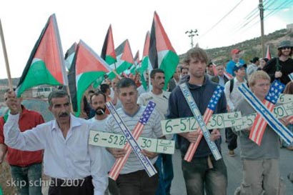 Troisième manifestation non-violente contre la route d'Apartheid n°443